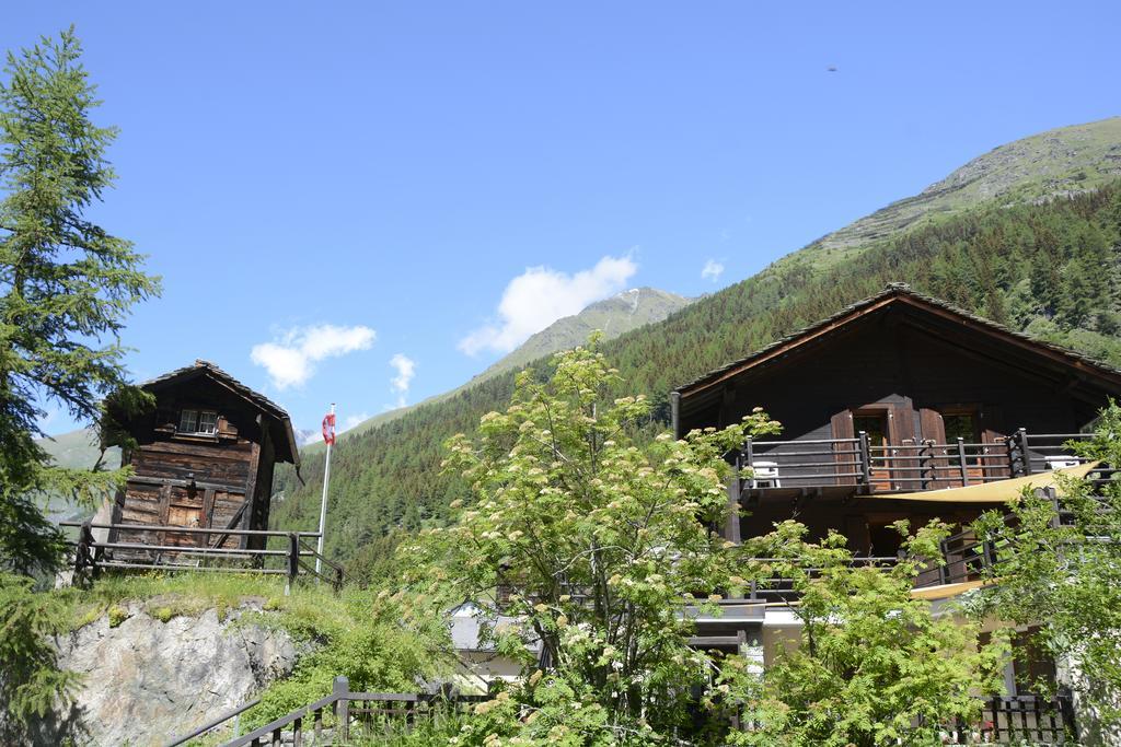 Studios Du Valsorey Bourg-Saint-Pierre Exterior photo